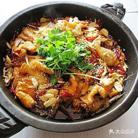 红安徽酒楼