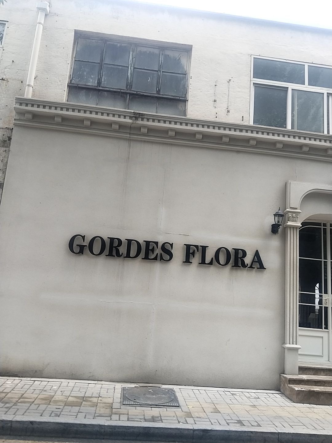 Gordes Flora