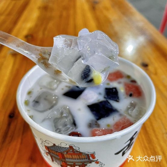 韩记清补凉重庆小面