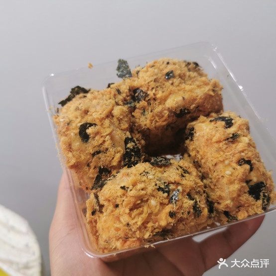 ONE CAKE甜品贡茶(朗诗万都玲珑樾店)