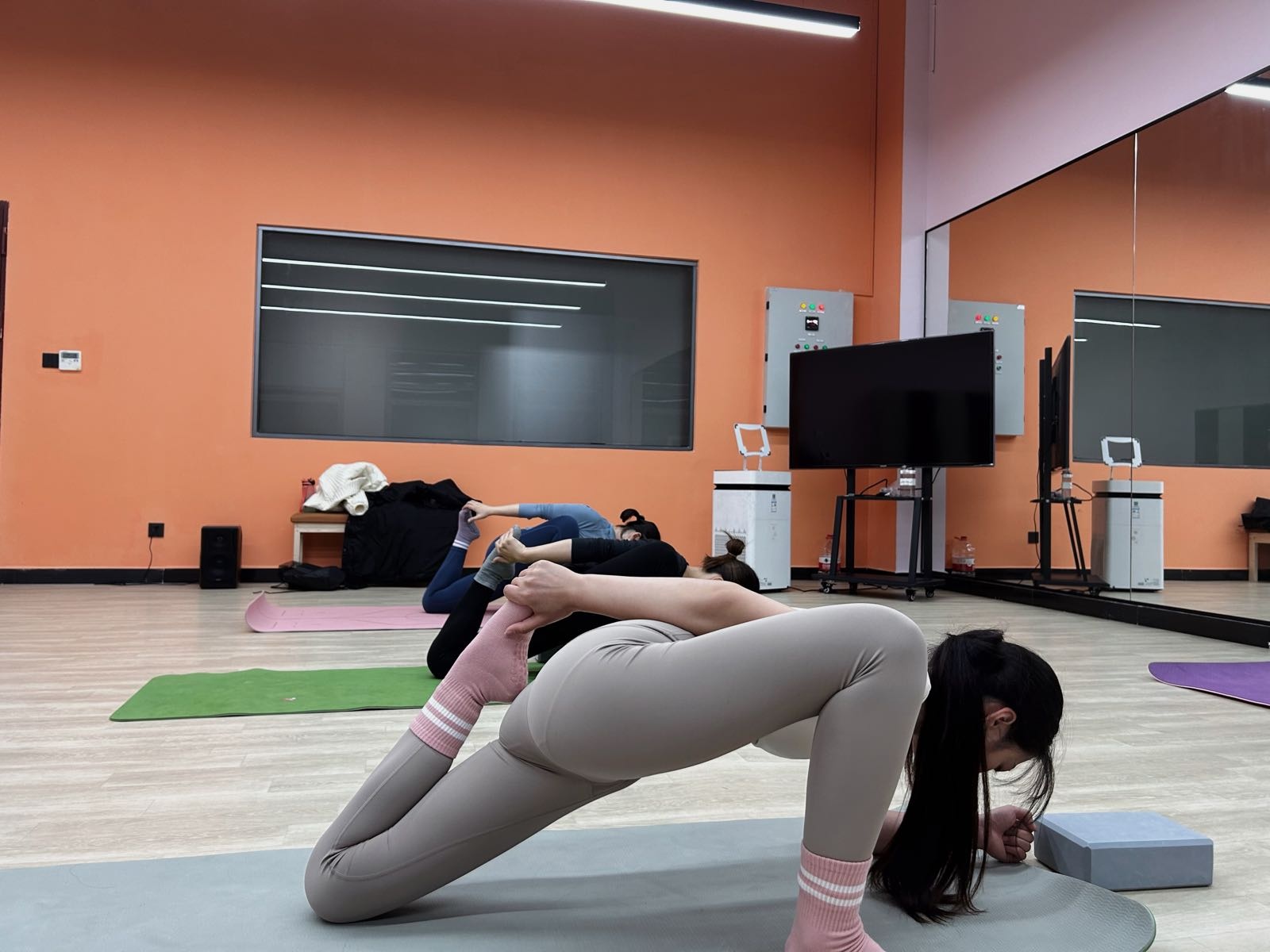 紫一健身瑜伽工作室