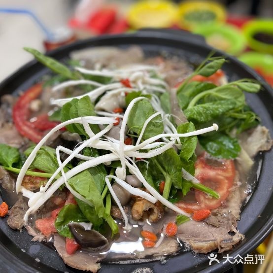 重庆牦牛肉野菌烫锅
