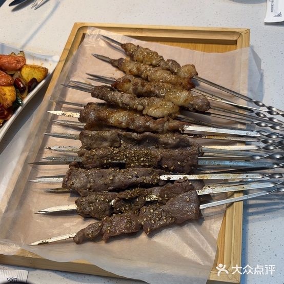 小牛清真烧烤城