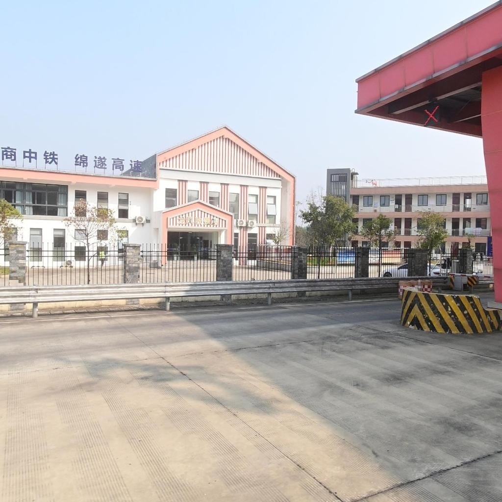 龙凤收费站(广洪高速出口)