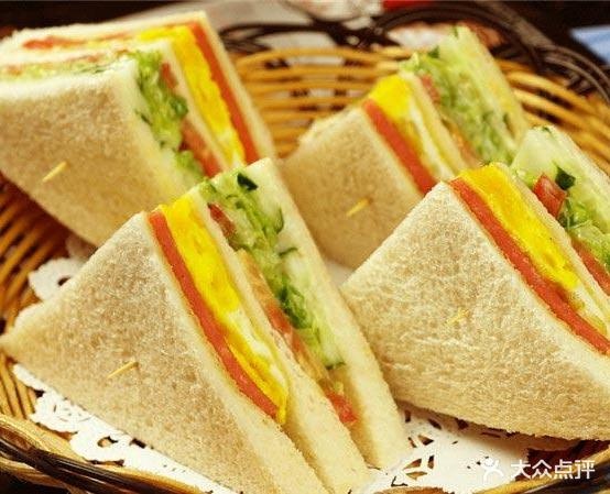 花语西厨轻食简餐(壹号店)