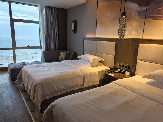 Crowne Plaza Beihaiyintan Hotel