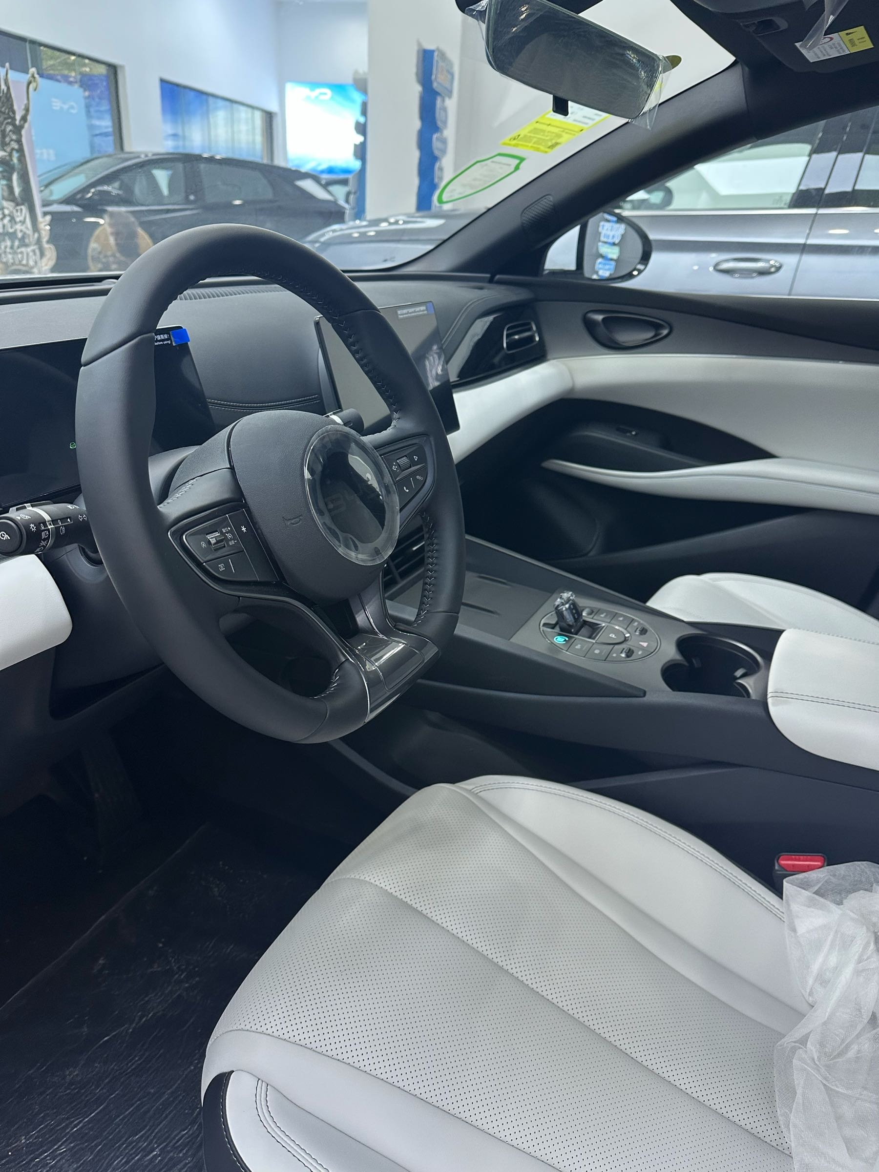 比亚迪汽车海洋网(临高长胜君悦湾乐隆城市展厅)