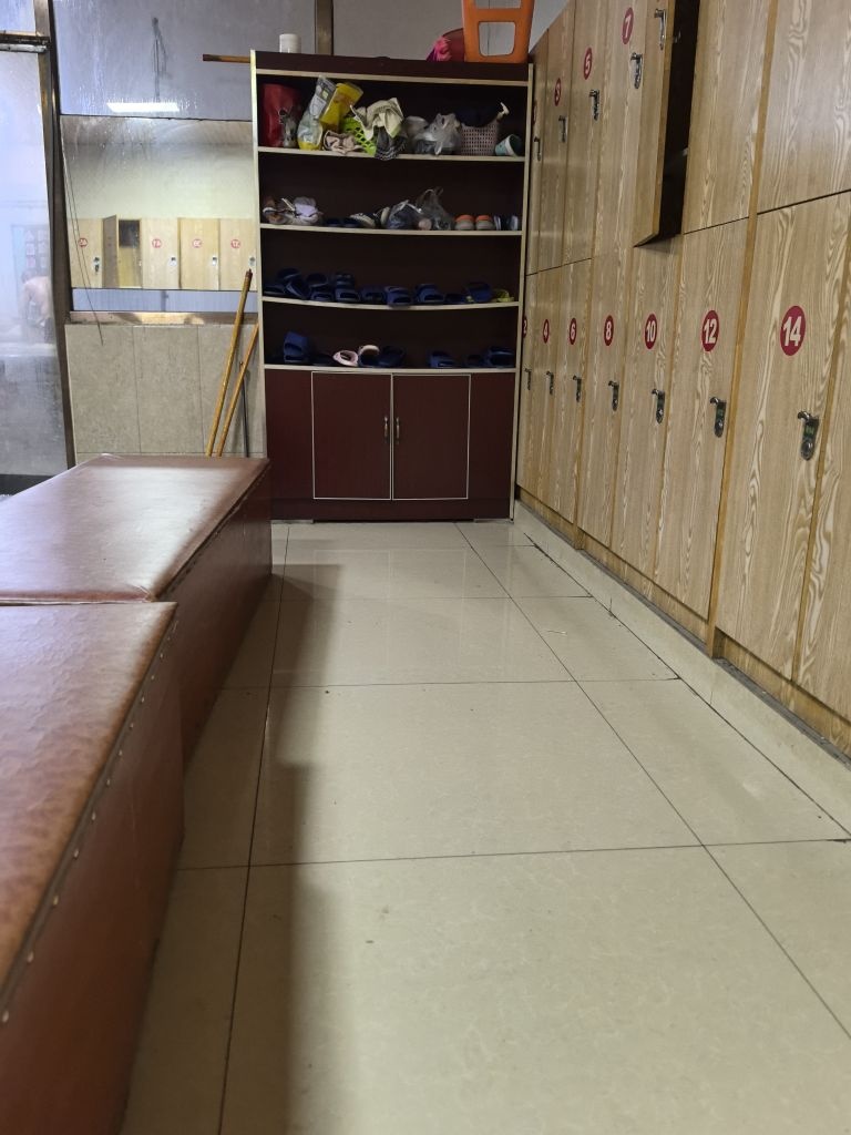 四季春洗浴中心