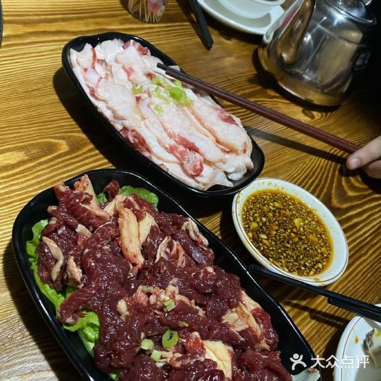 鲜牛肉火锅店