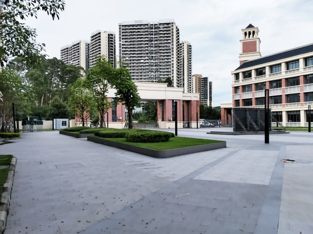 华南师范大学附属恩平学校