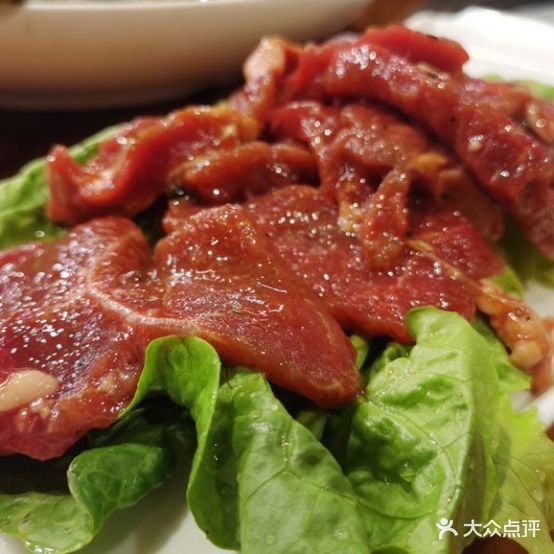 山瑧爱上牛肉(万达店)