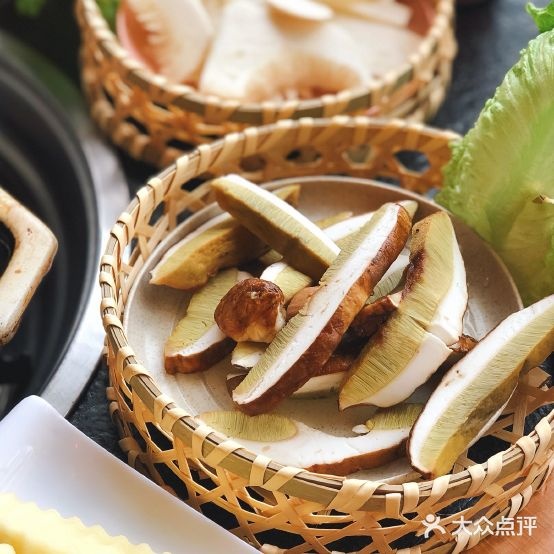 云里伴山·野山菌火锅(南门店)