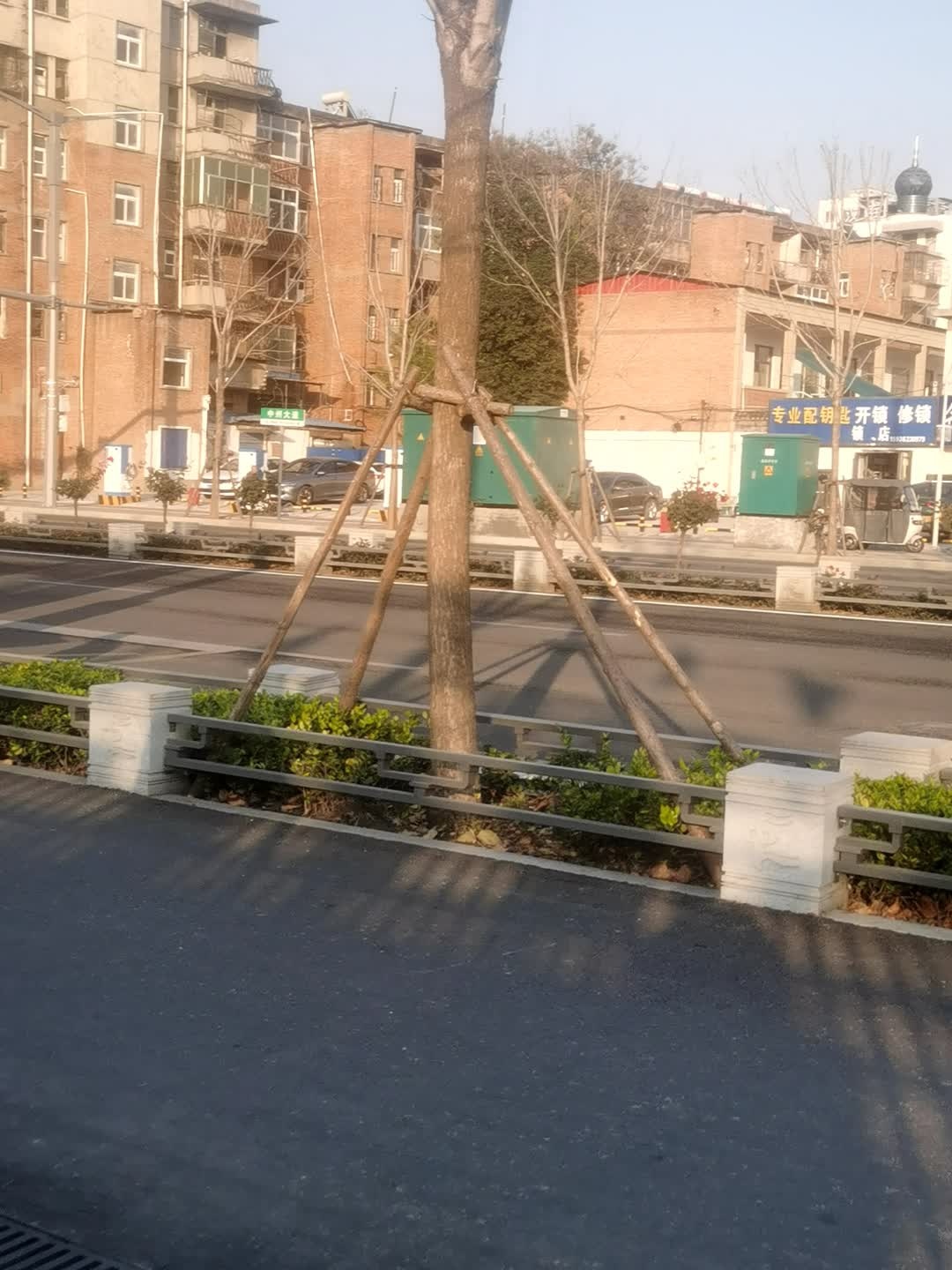 专业配钥匙开锁修锁