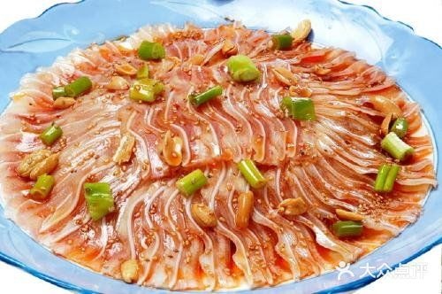 墨脱县湘聚土菜馆(致富路店)