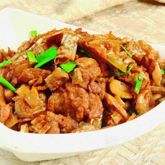层层香蒸鲁菜馆(总分店)