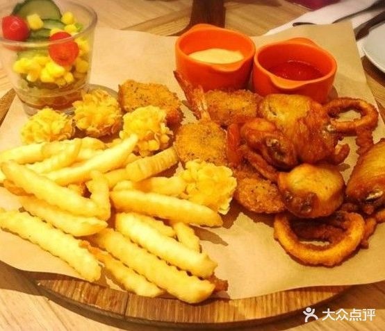韩试炸鸡(新鸥鹏·泊雅湾南区店)