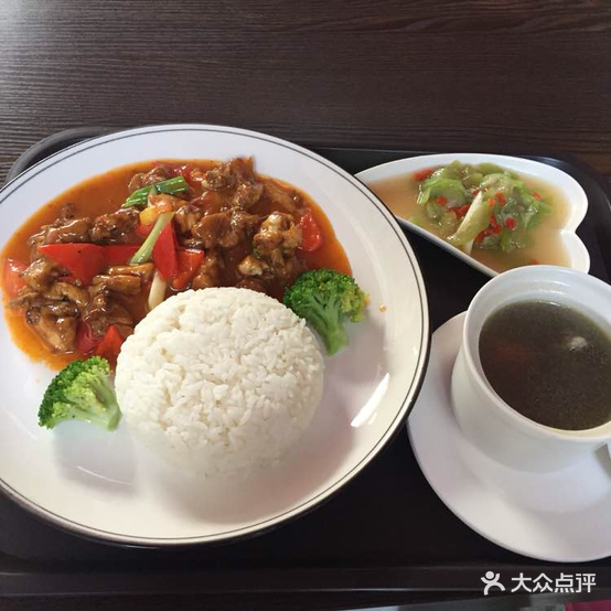 罗先生中西餐厅