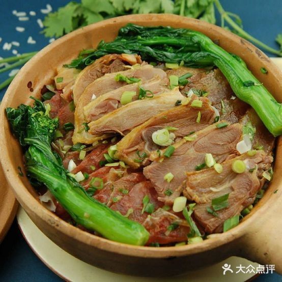 潮香兴煲仔饭(吉大店)