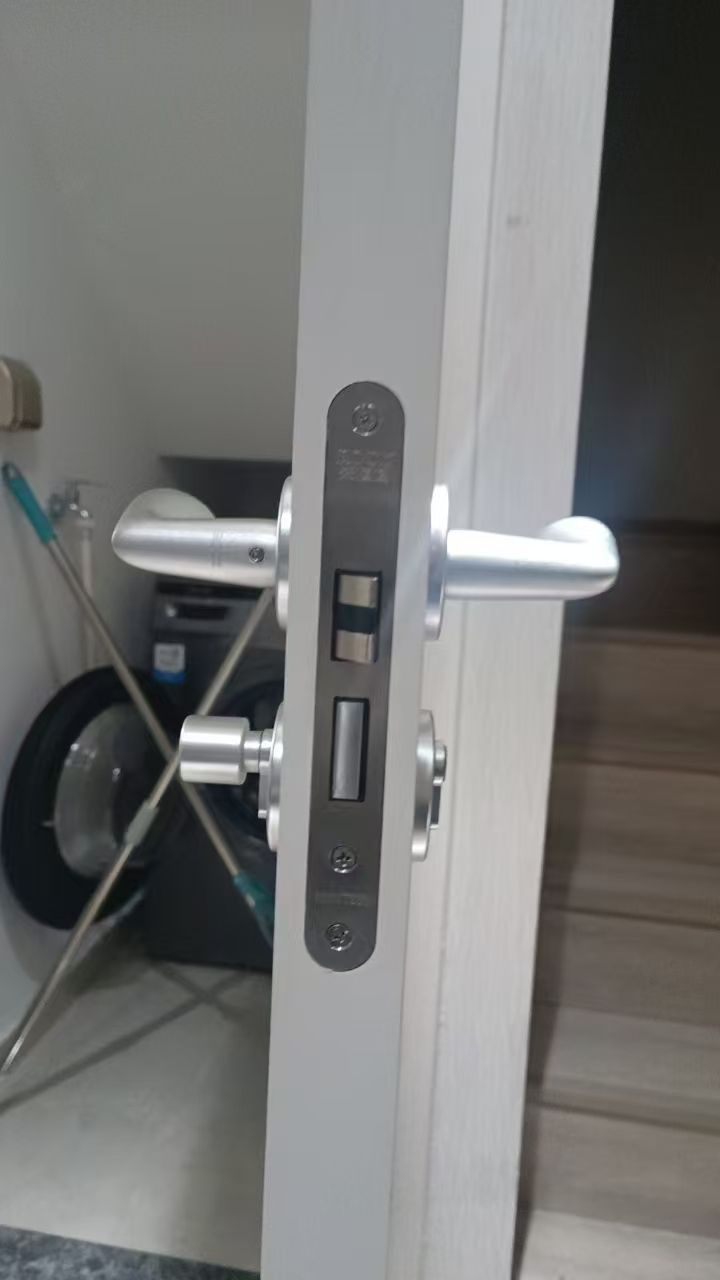 程师傅开锁换锁