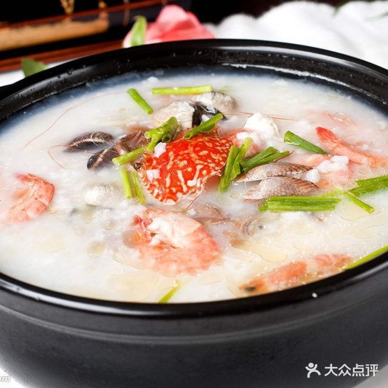 9号餐厅小龙虾海鲜粥