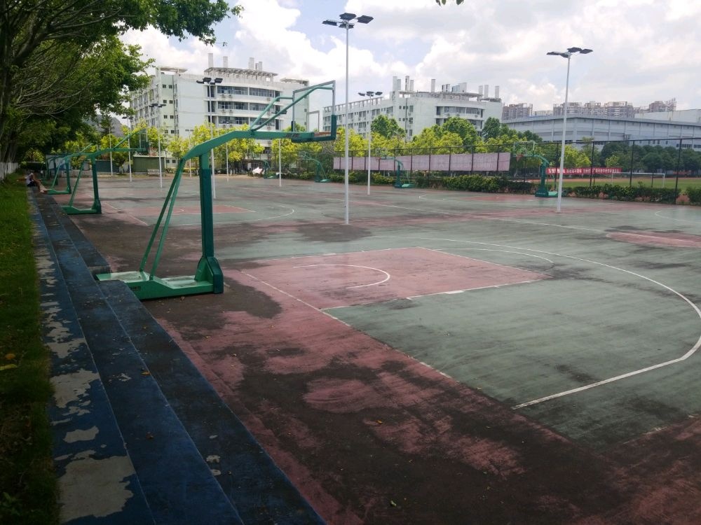玉林师范学院(东校区)-篮球场