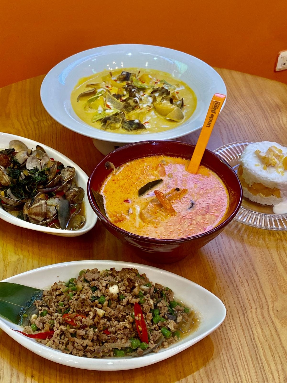 钱叔·南叔米亚东甲杪小食仓