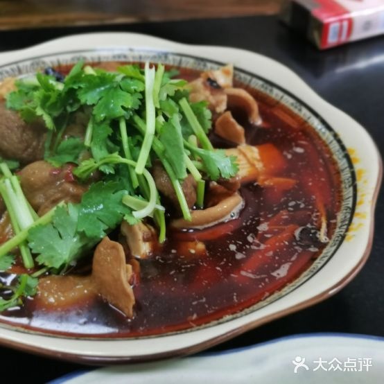 周记永新老街肥肠总店