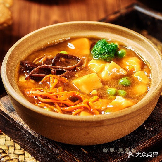 珍鲜佛跳墙鲍纪(东营店)