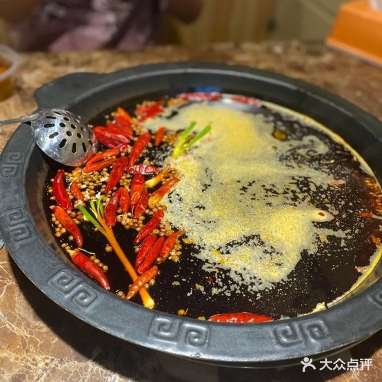 何记砂锅串串香(铜梁店)