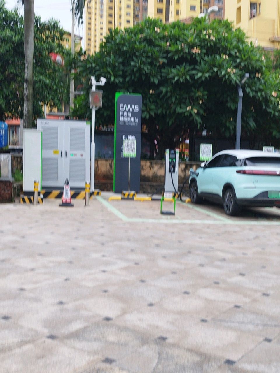 开迈斯充电站(海口市龙华区西岭商业广场交直流站)