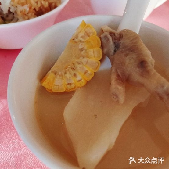 氹在澳门骨煲(王府井购物中心哈尔滨店)