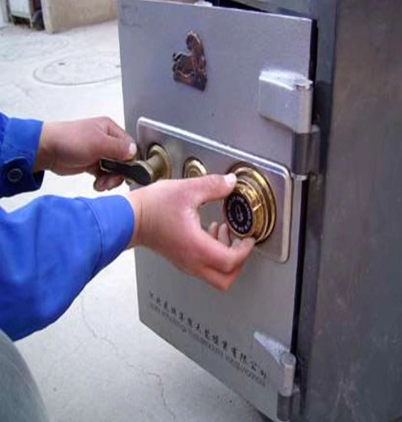 胜意开锁换锁智能锁