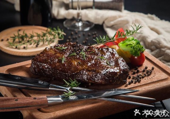 久牛一排·SteakBar(88百购商业广场店)