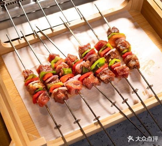肥噔烤肉·啤酒吧