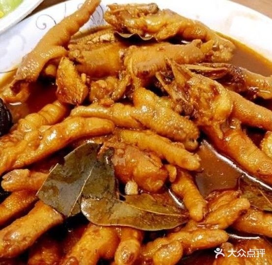 新杭饭店端锅子