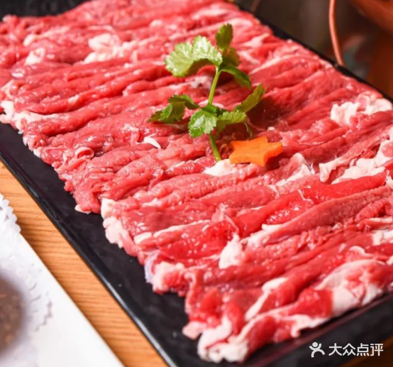 香吧岛碳锅牛尾巴龙虾烧烤海鲜店