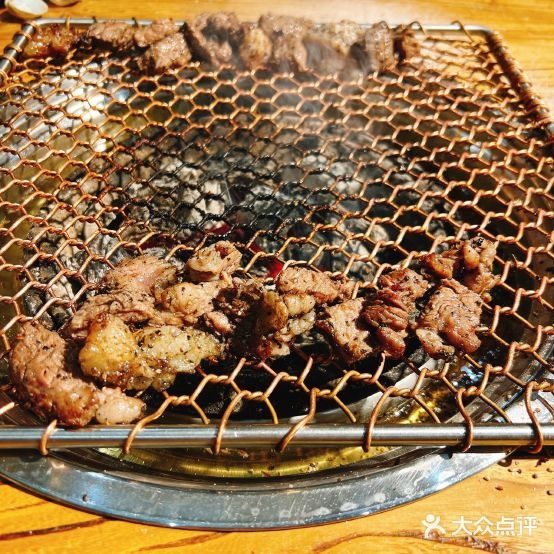 大韩果木碳火烤肉(东二道街店)