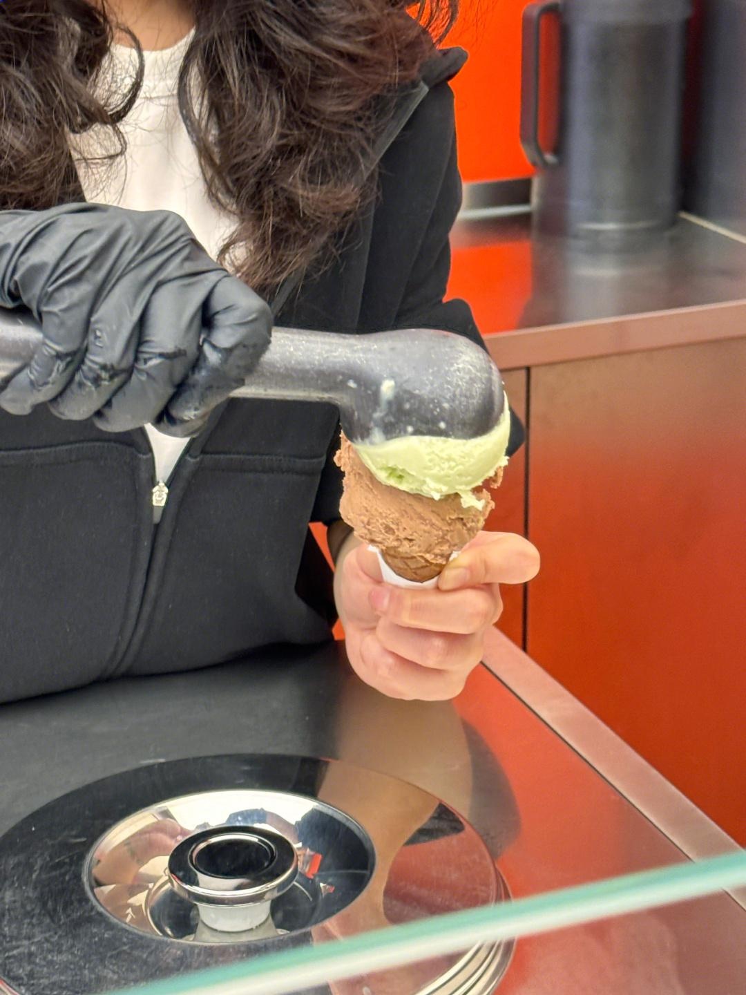 Dip in Gelato(威海路店)
