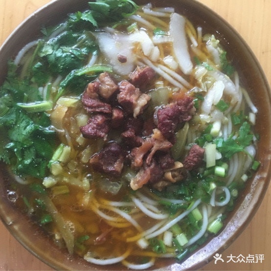 高龙秀红烧牛肉粉