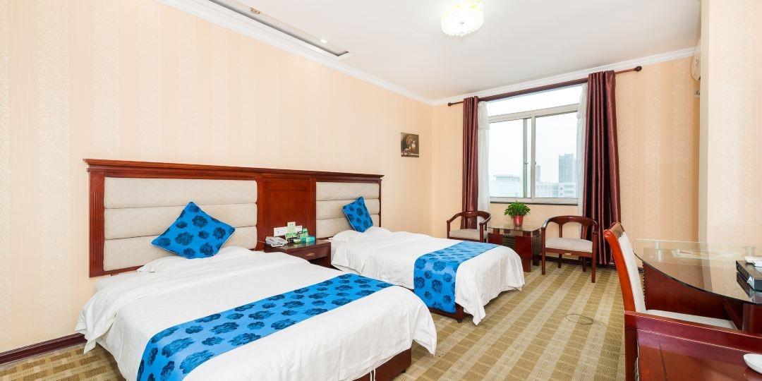 东平爱琴海酒店图片