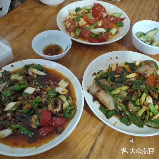山文亿隆小吃店