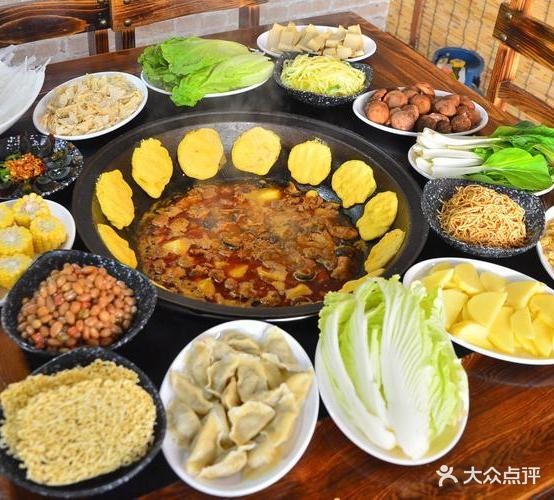 泥河屯东北铁锅炖(华发国际花园店)