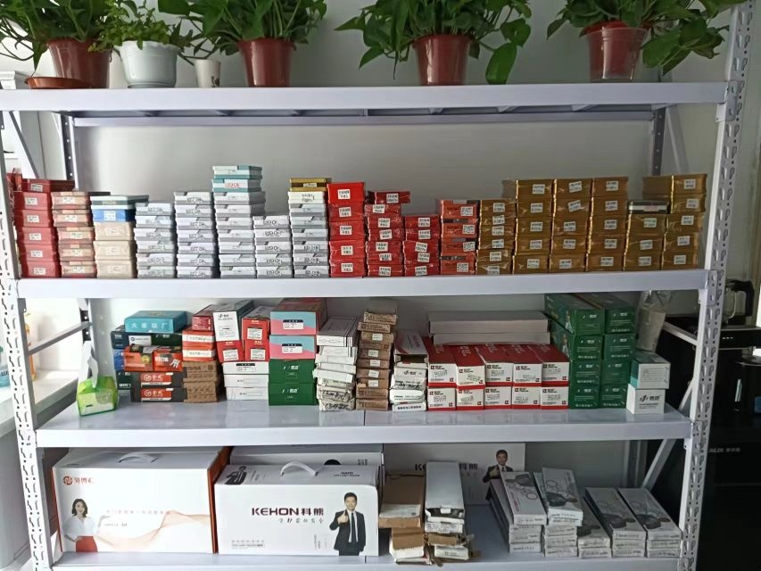 瑞新开锁汽车钥匙(指纹锁专卖)