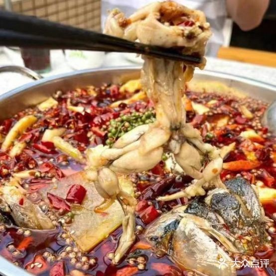 豆蛙美蛙鱼头自助餐厅
