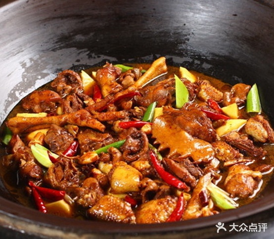 黑吉辽乡村铁锅炖