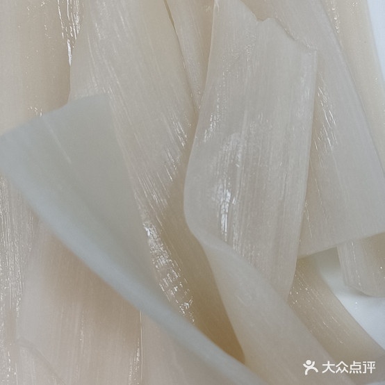 夜难眠铁锅炖人·东北雪乡的味道(西北灯具公司商住楼店)