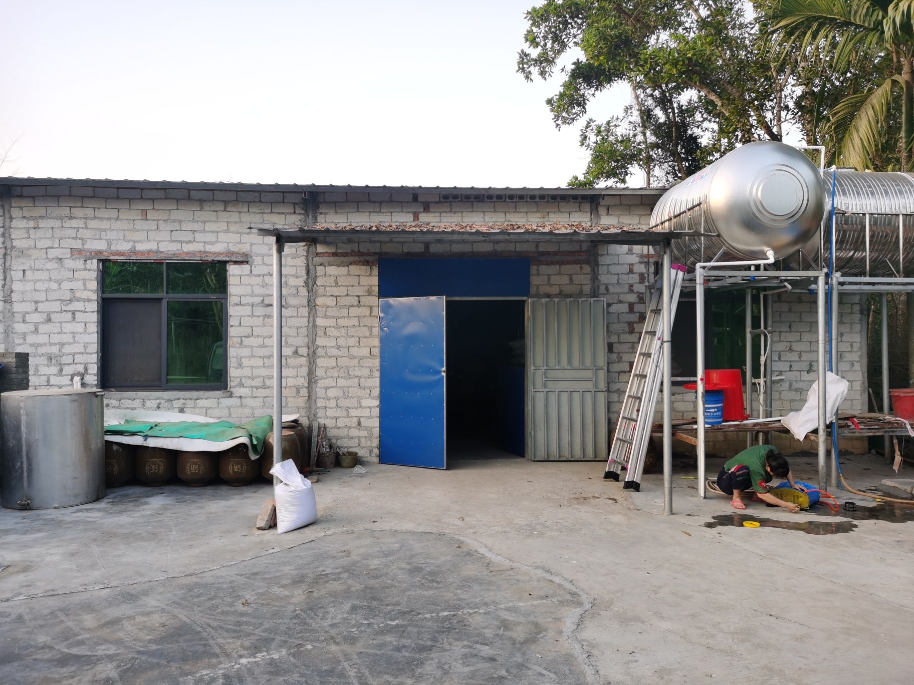 云湖春米酒加工厂