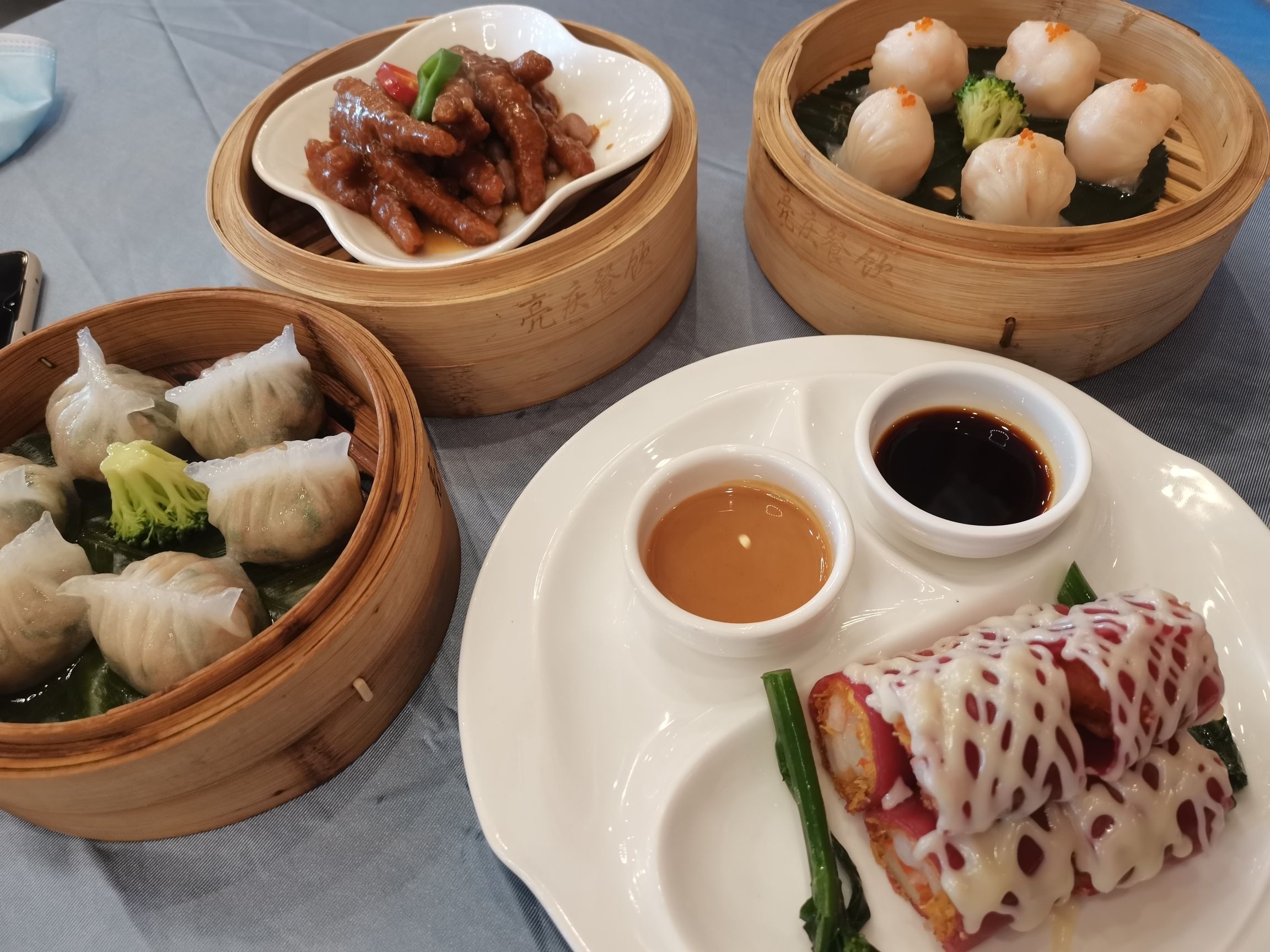 纳福苑(亮庆餐饮分店)