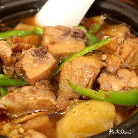 鲁豫阁黄闷鸡饭(实验小学打柴口店)