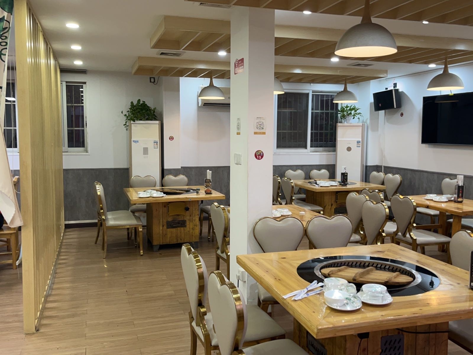 炖丰缘·东北铁锅炖·烧烤(钟福店)